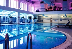 3* Hotel Swimming Pool Near Manchester