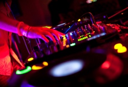 DJ Nightclub 